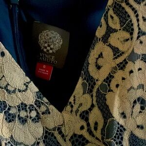 Vince Camuto Dress 6 A Line Fit and Flare Blue Ivory Lace Sleeveless V Neck Midi